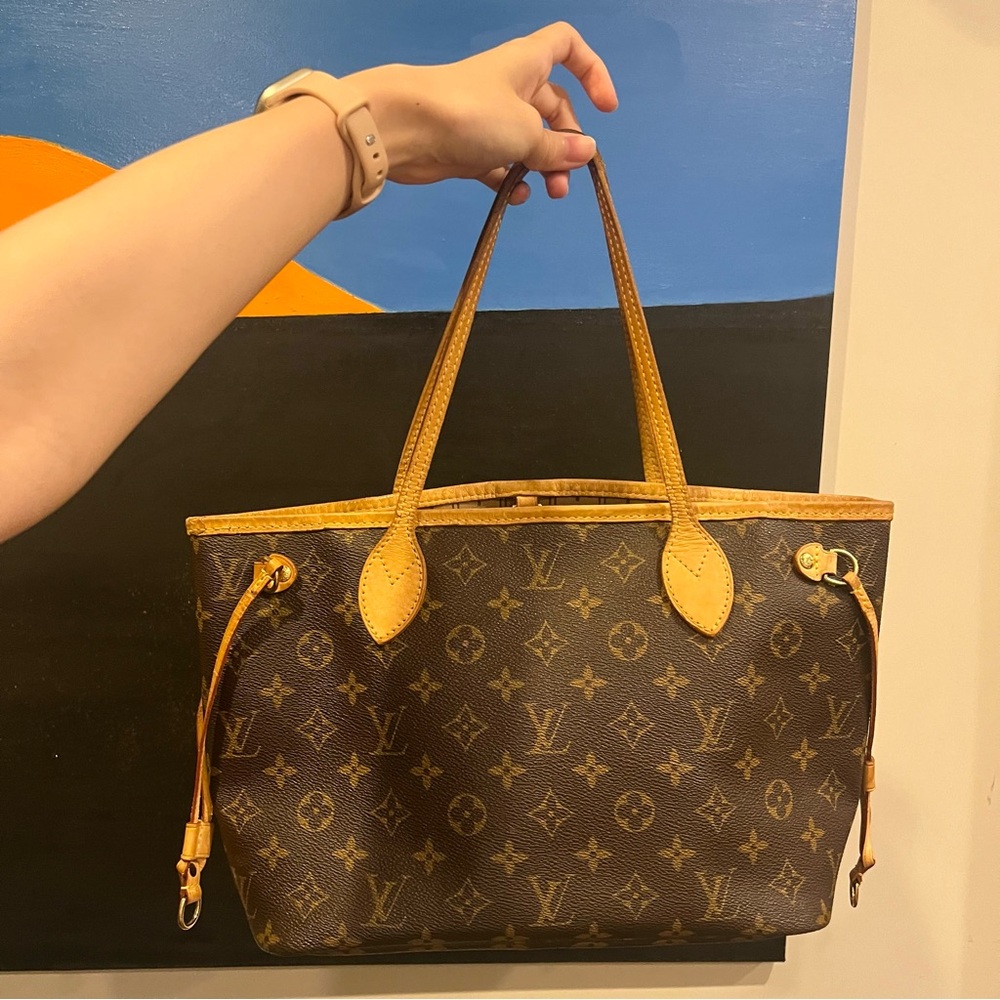 💯Authentic Louis Vuitton Neverfull pm